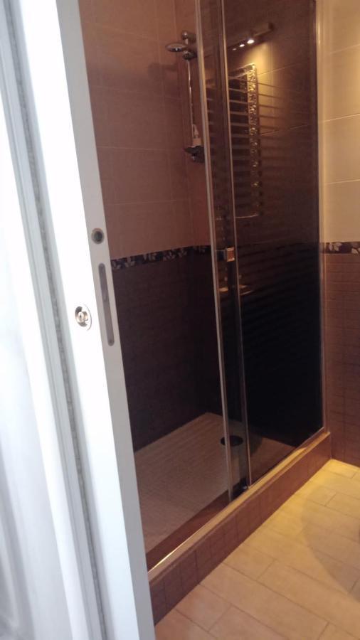 Rosilienza Suites Private Spa, Patio Garden Free Trasfer To & From Airport Фиумичино Екстериор снимка