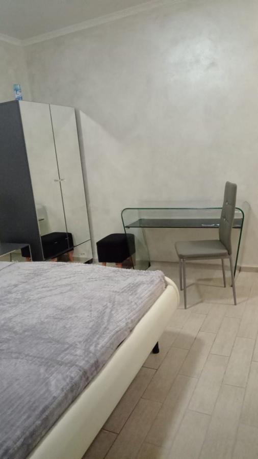 Rosilienza Suites Private Spa, Patio Garden Free Trasfer To & From Airport Фиумичино Екстериор снимка
