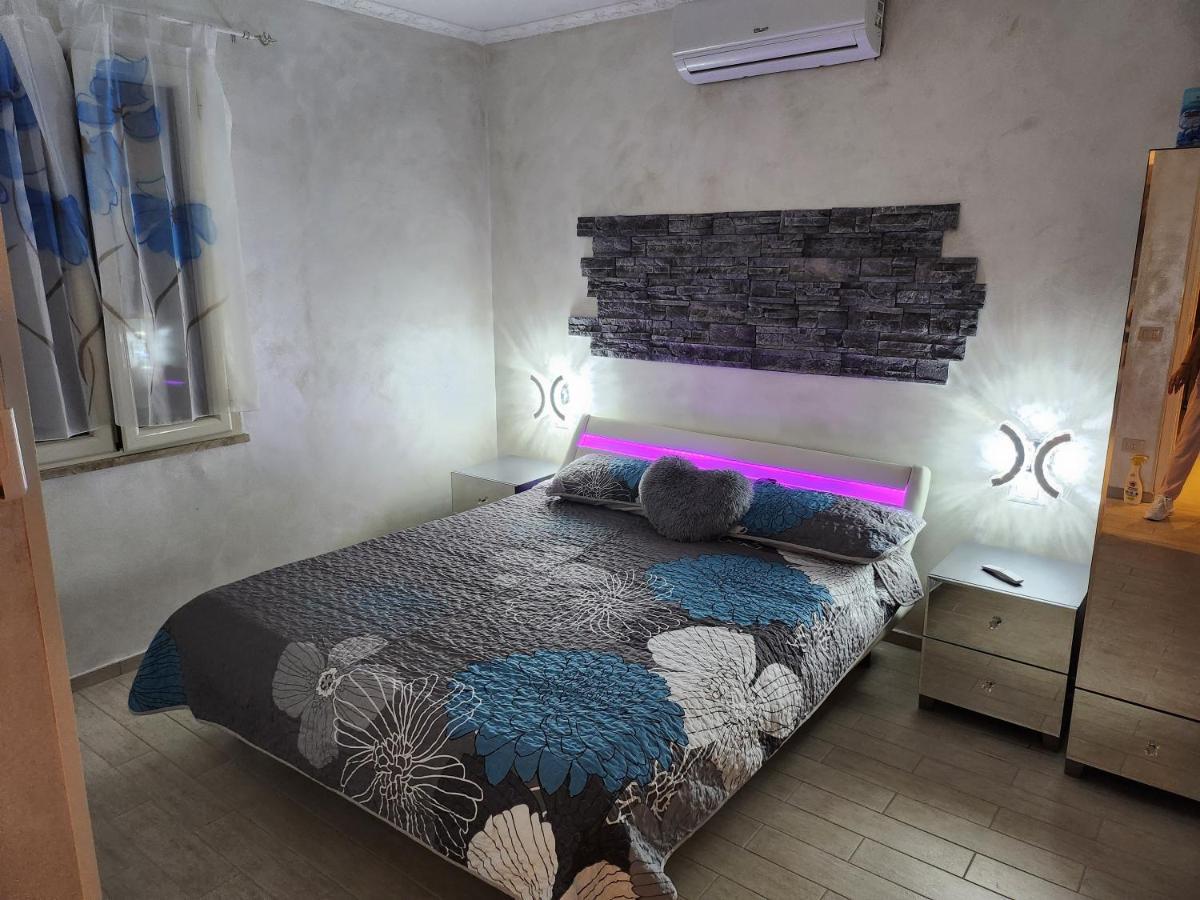 Rosilienza Suites Private Spa, Patio Garden Free Trasfer To & From Airport Фиумичино Екстериор снимка