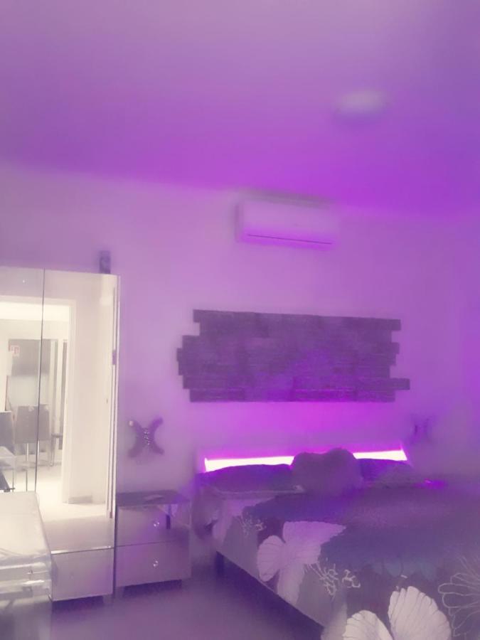 Rosilienza Suites Private Spa, Patio Garden Free Trasfer To & From Airport Фиумичино Екстериор снимка