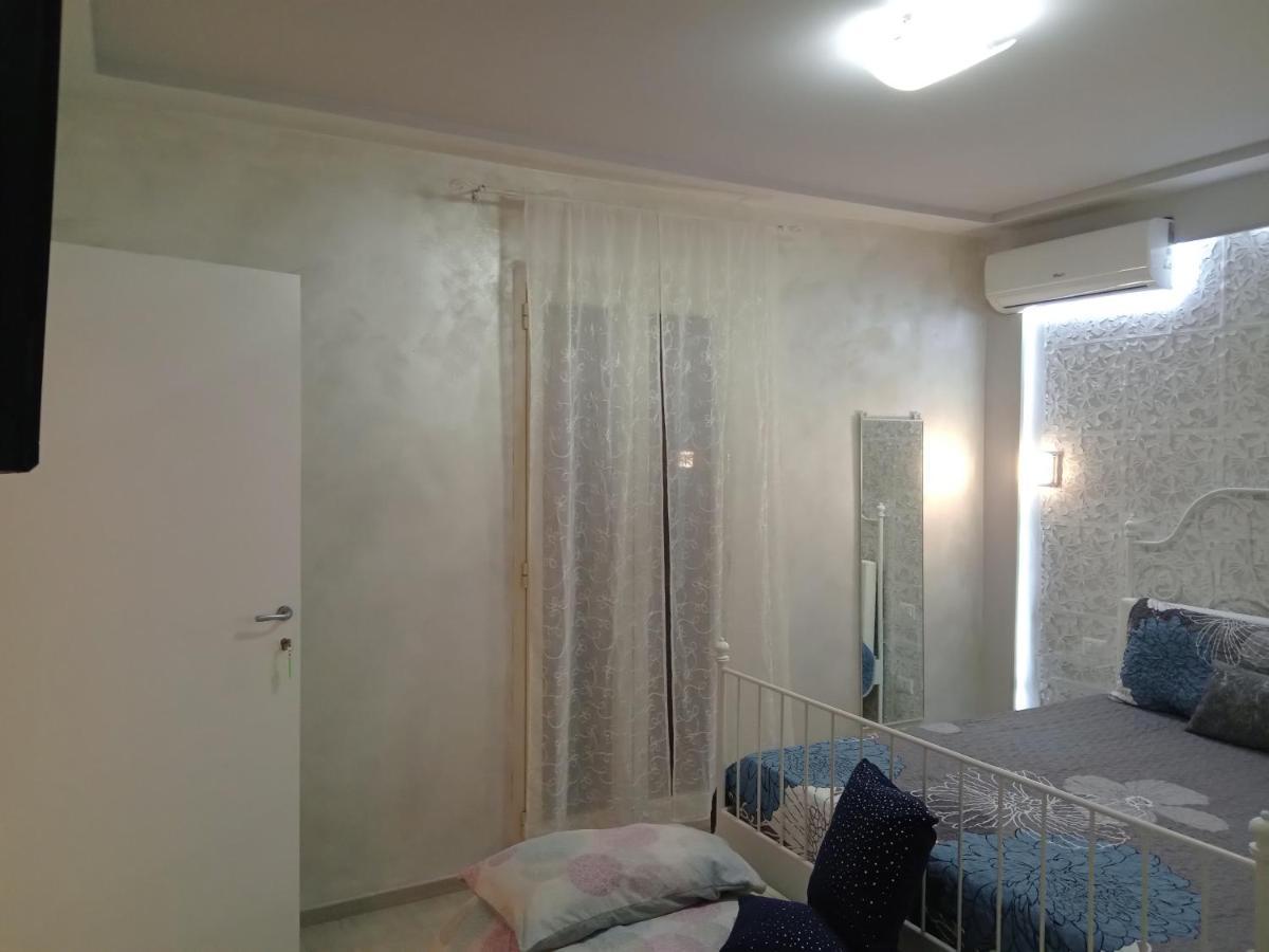Rosilienza Suites Private Spa, Patio Garden Free Trasfer To & From Airport Фиумичино Екстериор снимка