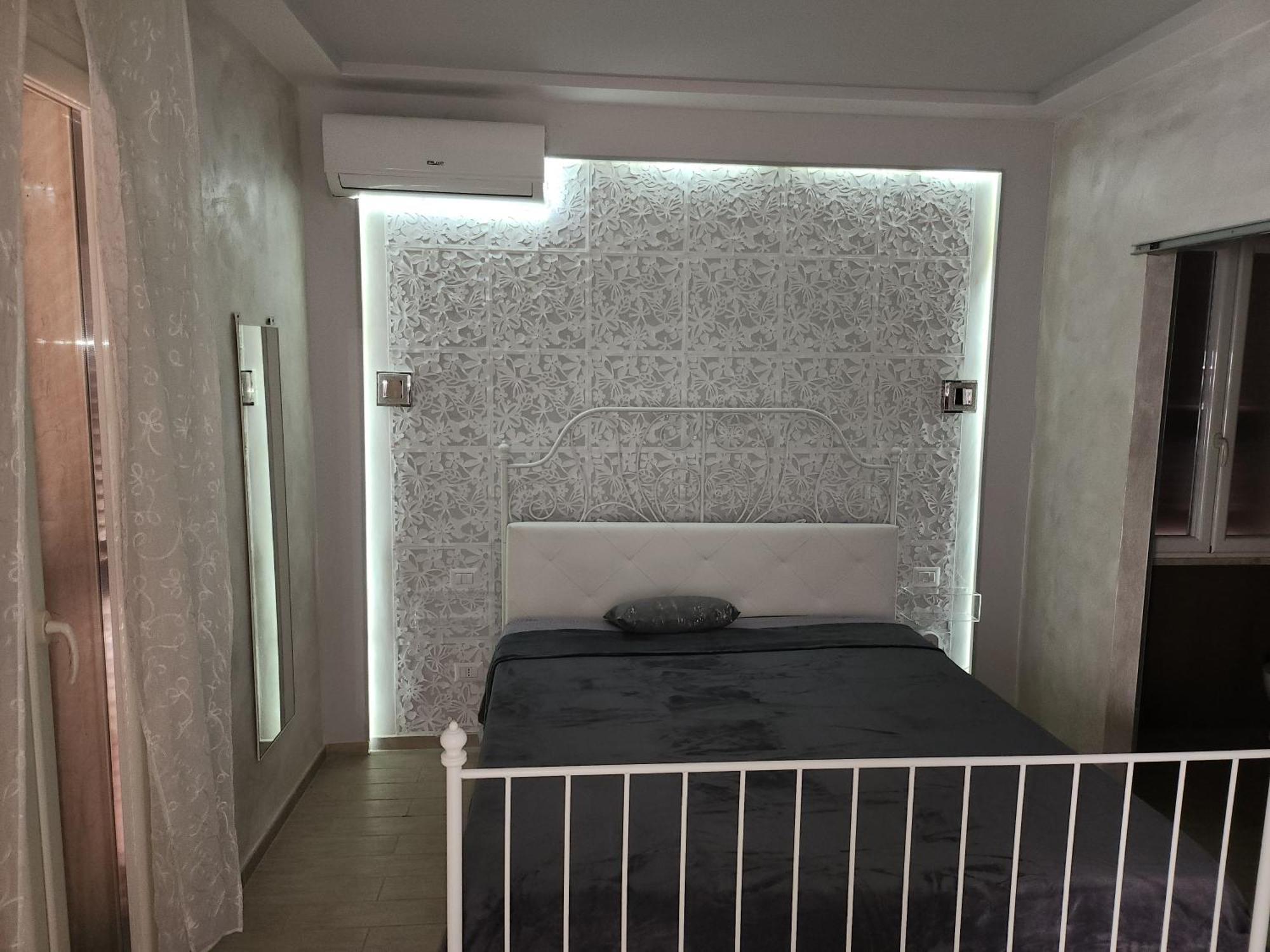 Rosilienza Suites Private Spa, Patio Garden Free Trasfer To & From Airport Фиумичино Екстериор снимка